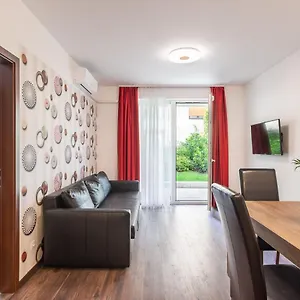 **** Hotel apartamentowy Corvin Węgry